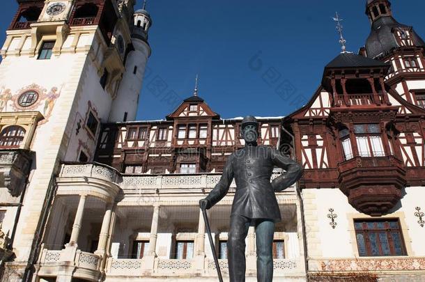佩列斯城堡,雕像关于圣诞<strong>之歌</strong>第一关于罗马尼亚,锡纳亚