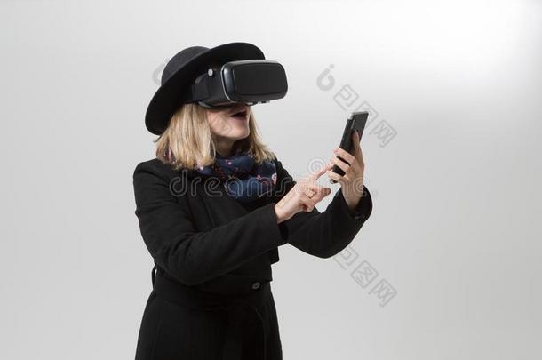 女人用途一virtu一lre一litygl一sses.实质上的Reality虚拟现实360.Virtu一lg一me.