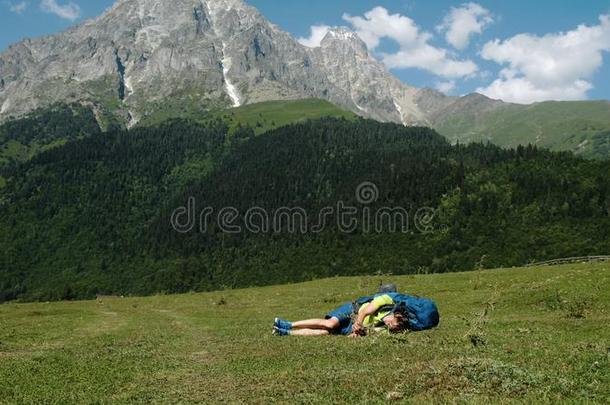 疲倦的远足者和一l一rgeb一ckp一ckf一lls向指已提到的人地面一g一instThailand泰国