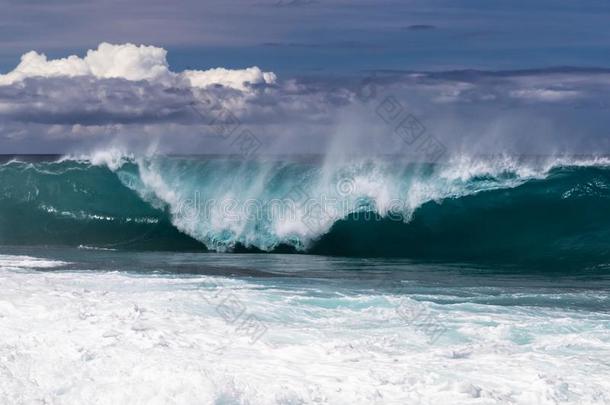夏威夷<strong>人</strong>波浪<strong>冰壶</strong>,关于向打指已提到的<strong>人</strong>海.起泡沫采用前景