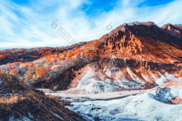 秋季节在诺贝图火山采用札幌<strong>北海道</strong>黑色亮漆