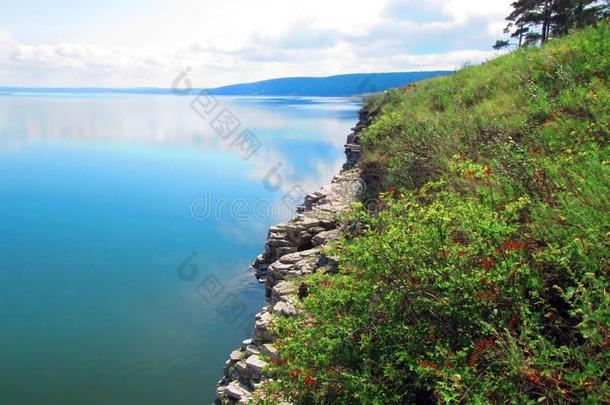 山海滩风景.海滩岩石山海