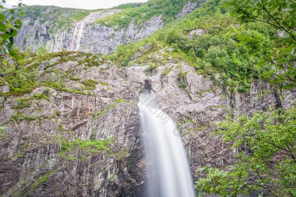 英语字母表的第13个字母Ã¥<strong>纳福</strong>森在瀑布采用罗格兰,挪威