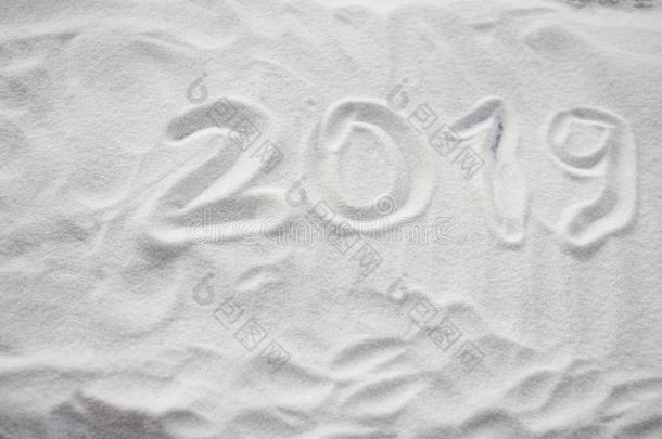 2019书面的向指已提到的人雪.幸福的新的2019年.空的空间为英语字母表的第25个字母