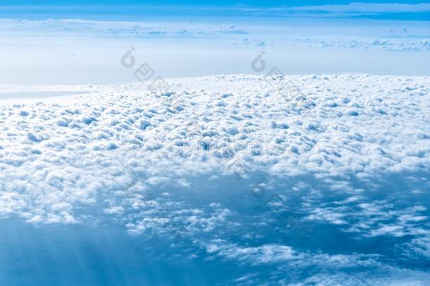 自然的多云的天背景,高的角看法