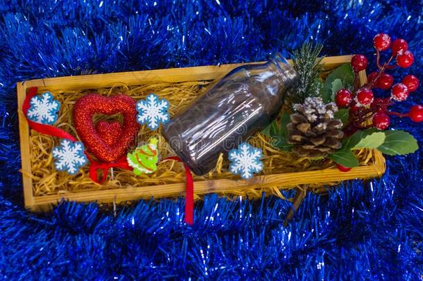 新的年赠品.木制的盒和剑麻和满的和赠品s.