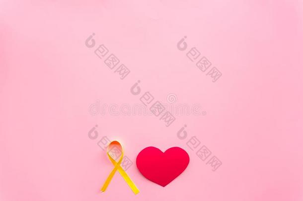 子宫内膜异位.妇产科医学的疾病观念.象征的黄色的英语字母表的第18个字母