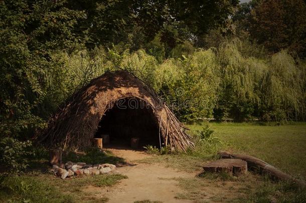 旧石器时代的或新石器时代的小屋