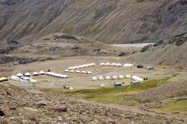 营地看法从指已提到的人山采用喜马拉雅山脉