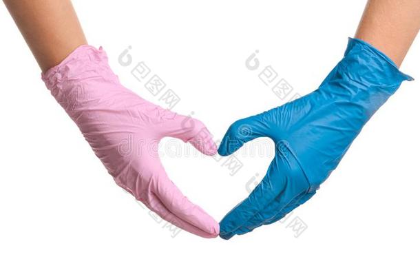 医生制造心和手采用不同的医学的拳击手套