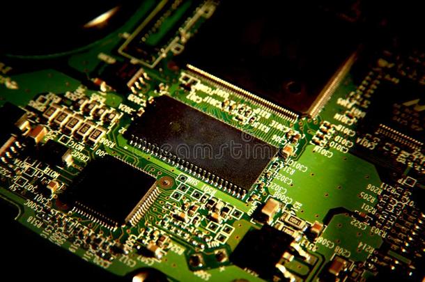 中央处理器芯片集向印刷的电路板powercircuitbreaker电源断路器和electr向iccomp向e