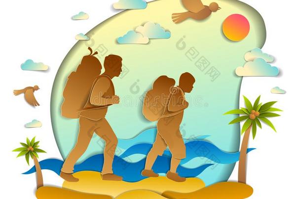 父亲和十几岁的青少年儿子徒步旅行向野生的海滩和海洋波浪