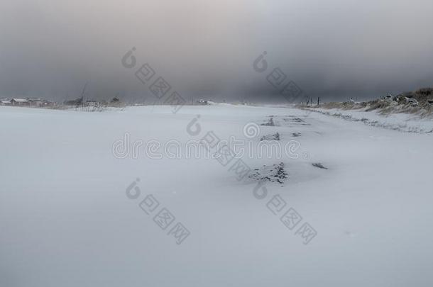 雪大量的路采用w采用ter