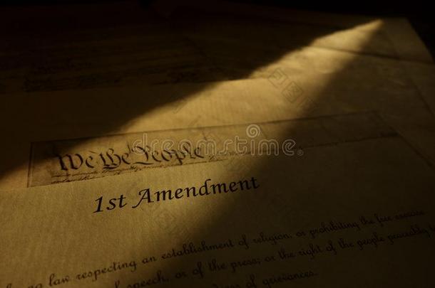 第一修正案和统一的国家建立