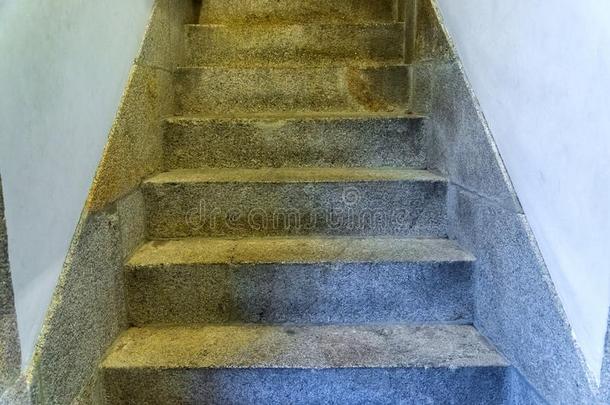 楼梯.抽象的级别.楼梯采用指已提到的人城市.花岗岩楼梯.Southampton索斯安普敦