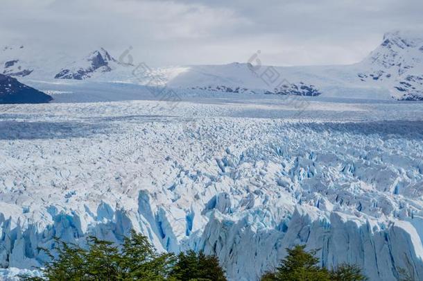 风景优美的看关于冰川精通各种绘画、工艺美术等的全能艺术家莫雷诺,elevation仰角卡拉法特,阿根廷