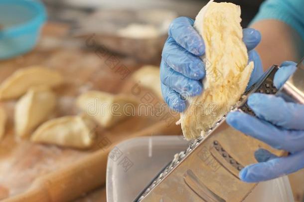 手面包师拓本奶酪向摩擦者为馅饼采用面包师y厨房Chile智利