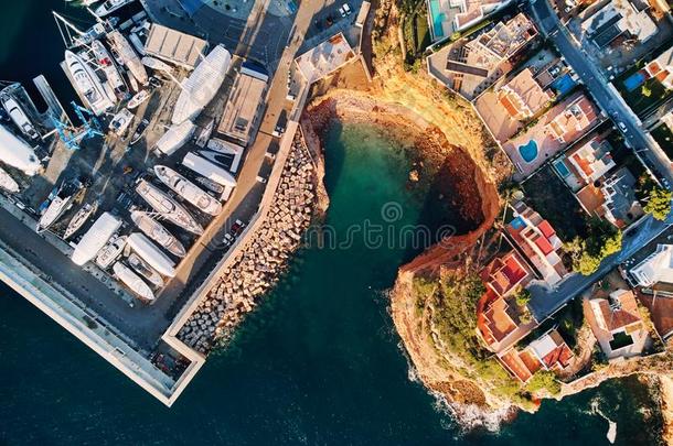 elevation仰角公牛别墅和游泳足球场和港口.马略卡岛.西班牙