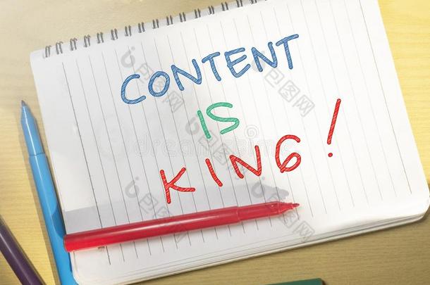 内容是（be的三单形式国王,动机的互联网社会的媒体字引用
