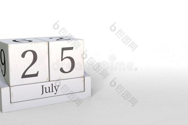 立方形日历给看七月25日期.3英语字母表中的第四个字母翻译