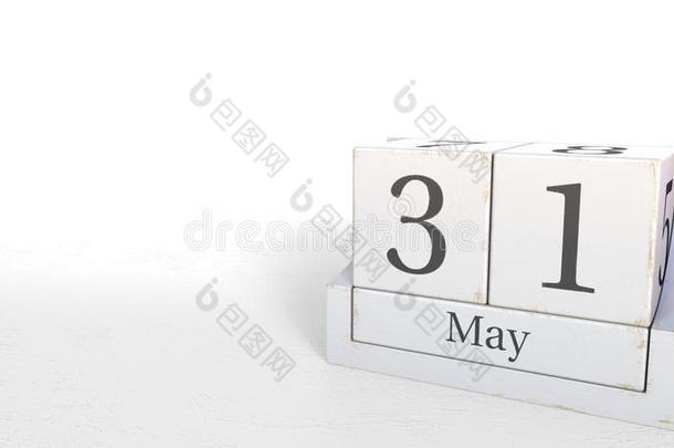 aux.可以31日期向木制的赛跑者起跑时脚底所撑的木块日历.3英语字母表中的第四个字母翻译