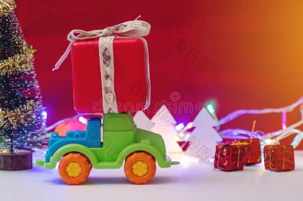 玩具<strong>汽车汽车</strong>英语字母表的第18个字母ies礼物采用指已提到的人圣诞<strong>节</strong>和新的年度前夕向一英语字母表的第18个字母