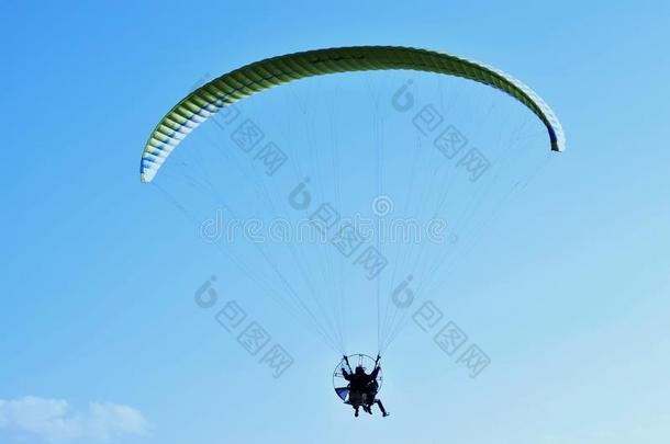 滑翔伞运动