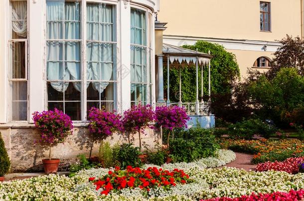 私有的花园关于帕夫洛夫斯基宫采用巴甫洛夫斯克,SaoTomePrincipe圣多美和普林西比.彼得斯堡
