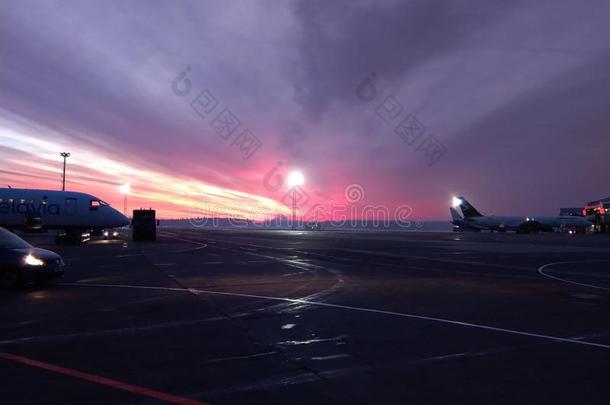日落采用机场