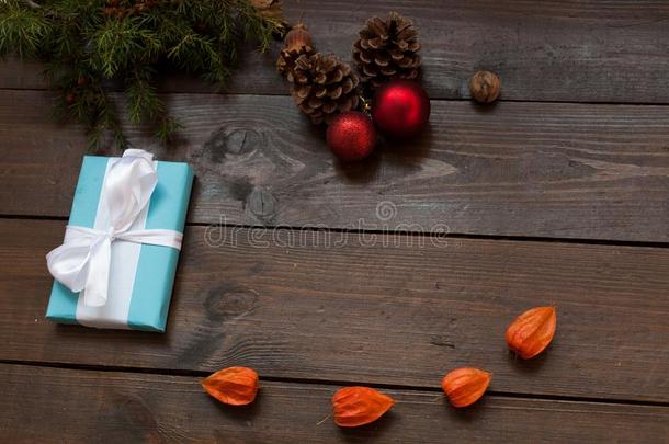 新的年树礼物布置布置ation假日冬圣诞节波黑