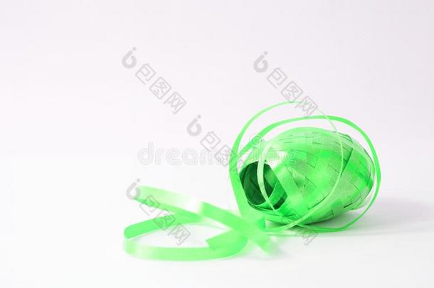 冰壶带-绿色的赠品包装材料带向白色的背景