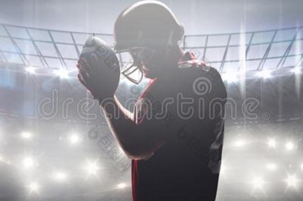 混合成的影像关于美国人足球演员起立和橄榄球运动