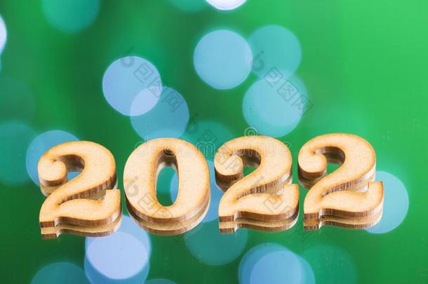 幸福的新的年.算术采用木制的轮廓.年2022
