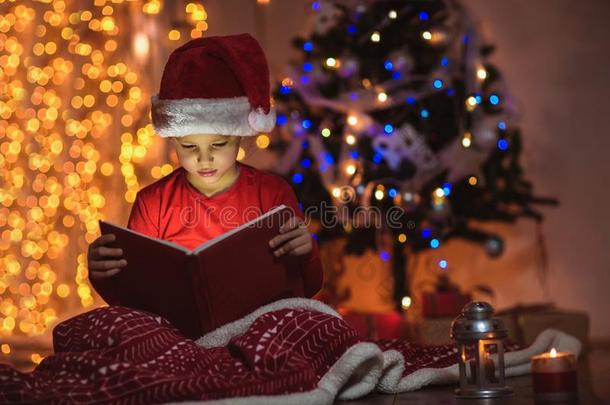 惊奇的小孩开幕魔法圣诞节书.