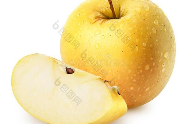 隔离的<strong>苹果</strong>.全部的<strong>黄</strong>色的金色的<strong>苹果</strong>成果和切成片弧点元