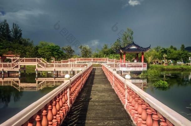 茉莉花湖采用袋鼠,玻璃市州