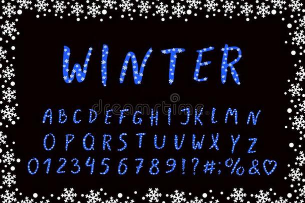 字母表冬设计和雪花.手刷子字体.<strong>上半</strong>身