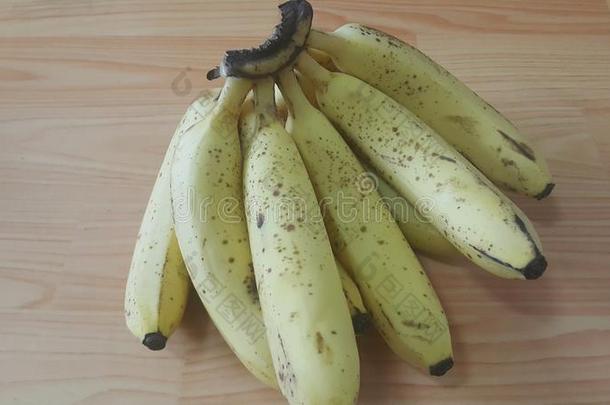 关在上面看法关于耕种的成熟的香蕉放置采用塑料制品<strong>长安</strong>