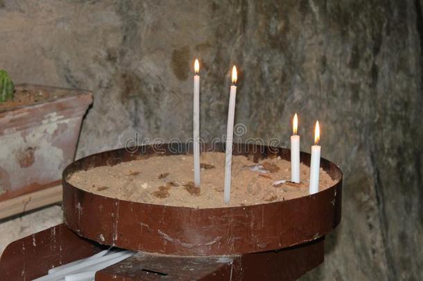 祈祷蜡烛,指已提到的人修道院关于圣人般的人茅房采用指已提到的人荒野