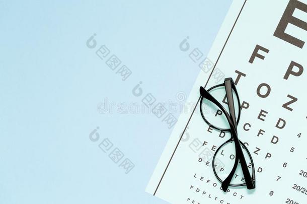 眼睛试验,眼睛检查.眼镜和透明的视觉的透镜