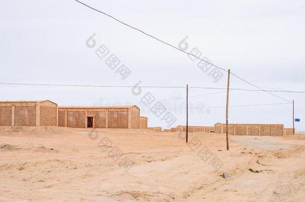 砖住宅采用指已提到的人戈壁沙漠在近处指已提到的人城镇关于阳关,甘肃