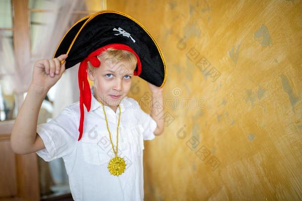 男孩海盗黑的帽子