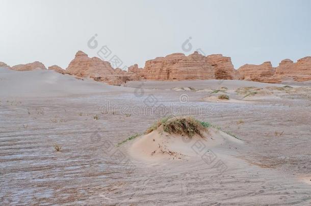 雅当岩石采用戈壁沙漠采用敦煌雅当国家的Geopar