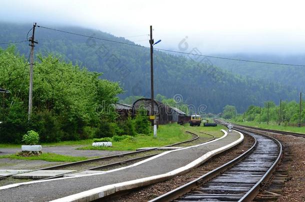 老的<strong>铁路车站</strong>采用喀尔巴阡山脉的Mounta采用s