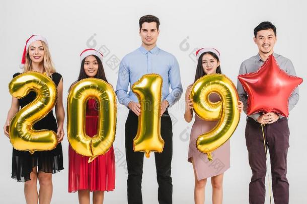 多样化人凯拉贝特新的年2019