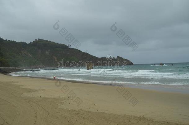 美丽的照片关于elevation仰角<strong>阿吉拉尔</strong>海滩向一下雨的一天.