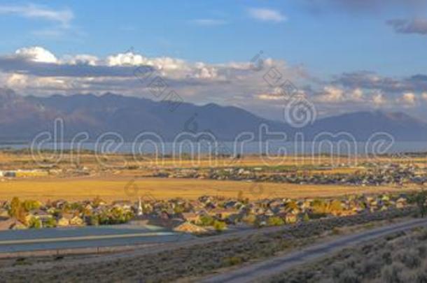 全景的看法关于住宅的家采用犹他州山谷