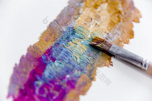 艺术的调色板和颜料擦和油颜料