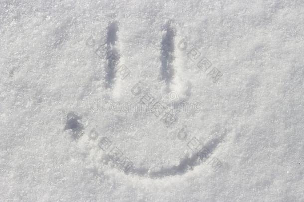 <strong>微笑表情</strong>符号描画的向指已提到的人雪,关-在上面,顶看法