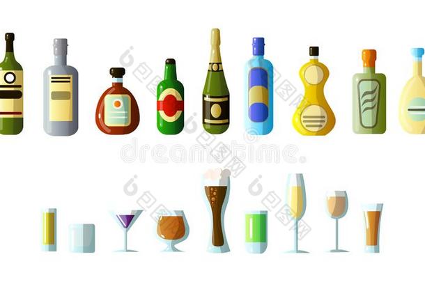 未收回关于不同的酒精的饮料采用瓶子和玻璃